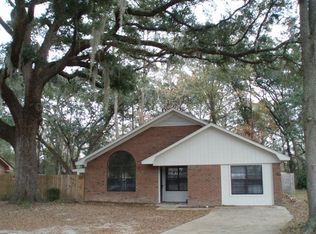 904 Wrenwood Ln, Hinesville, GA 31313