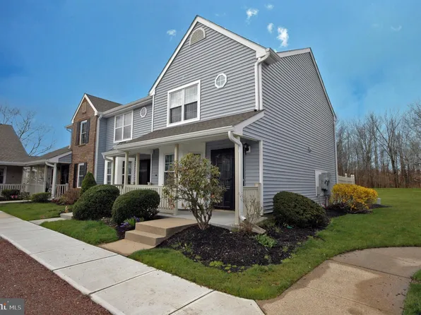 4 Williamson Ct, Hightstown, NJ 08520