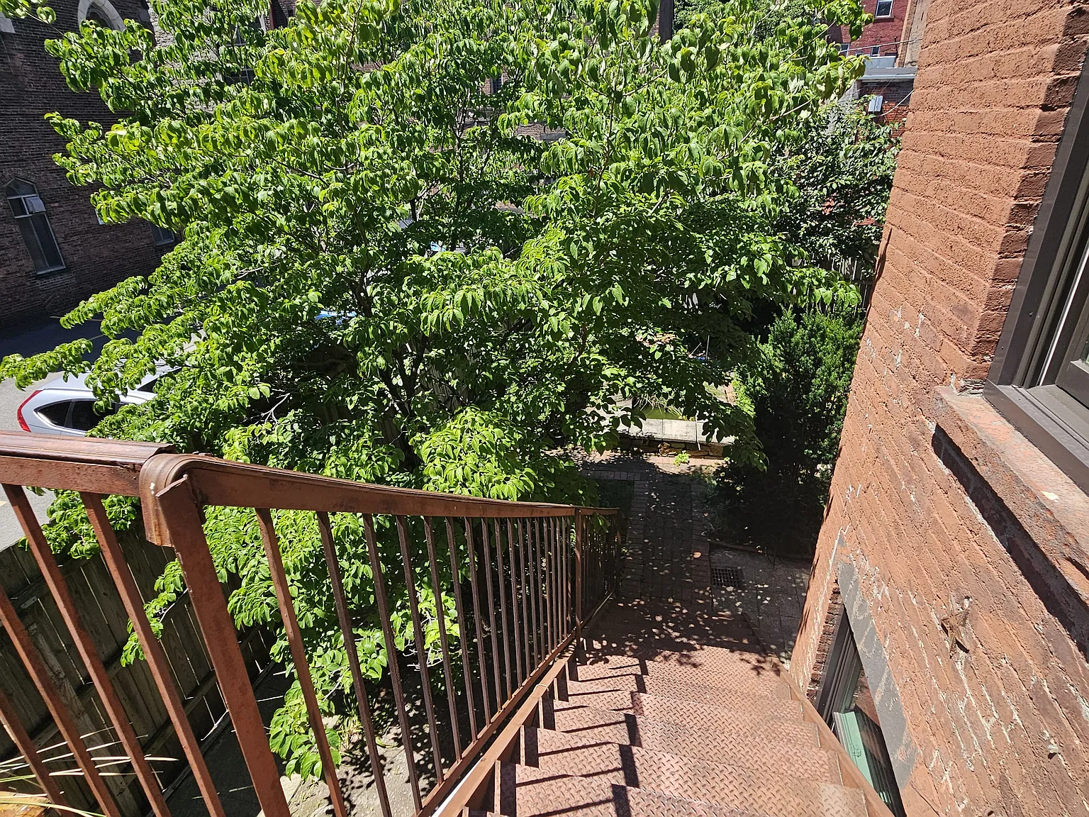 2 bed, 1500 sqft, $2,500 — Photo 2