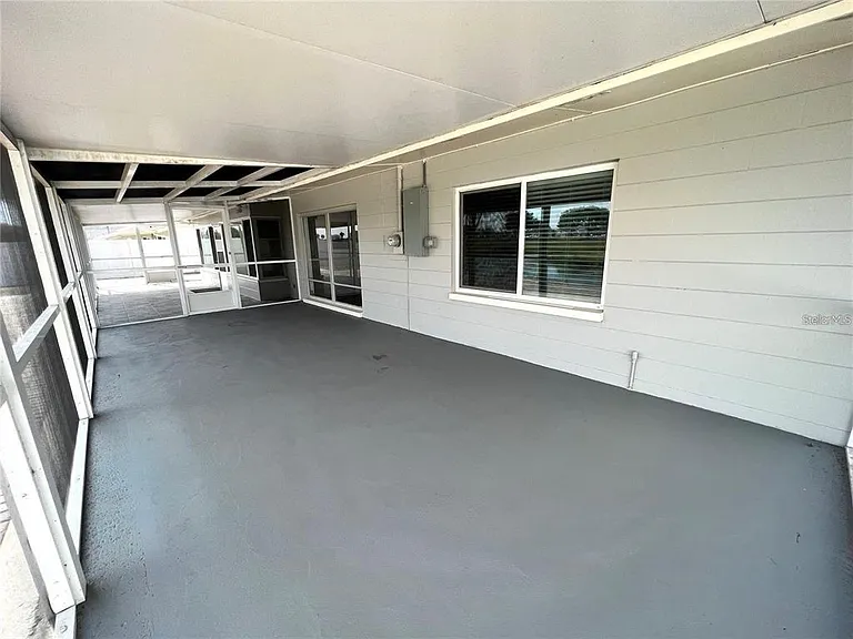 912 La Jolla Ave — Photo 29