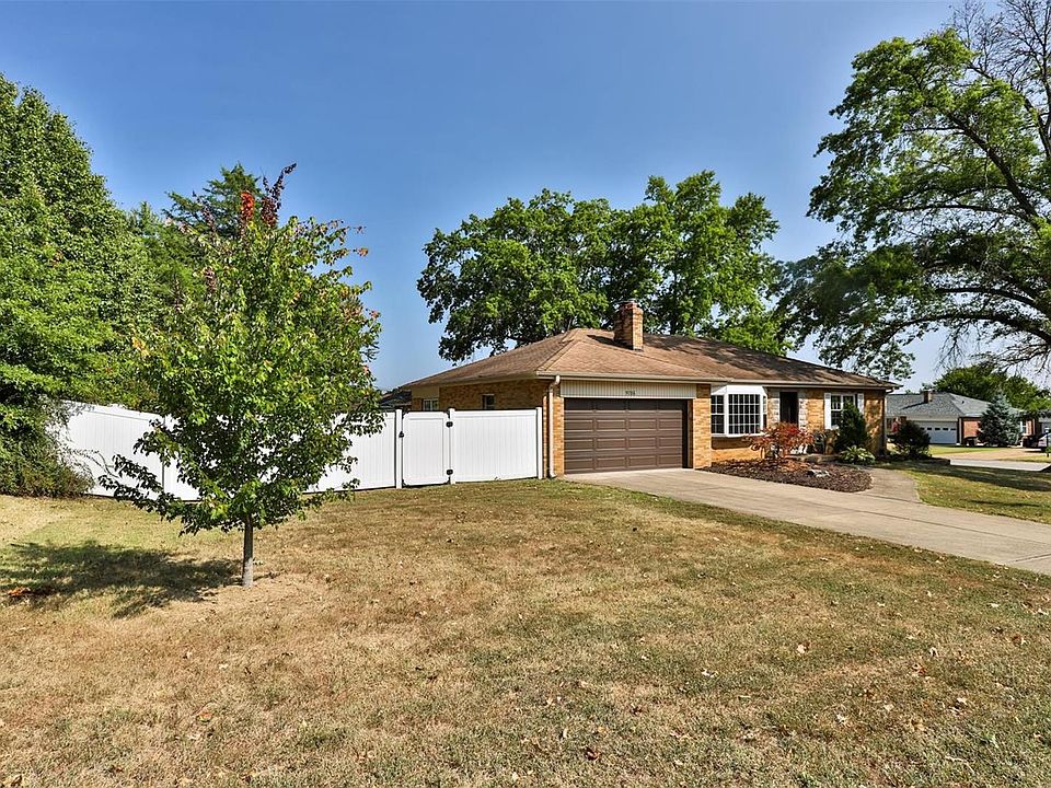 1st image of 9786 Grantview Dr