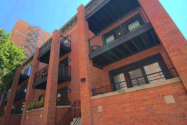 1st image of 427 W Belmont Ave #2A