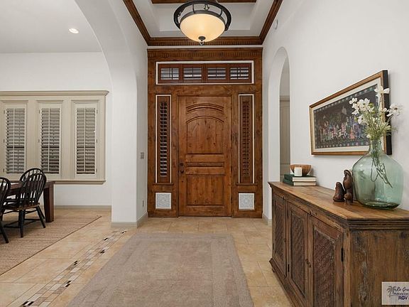 3rd image of 5701 Spicewood