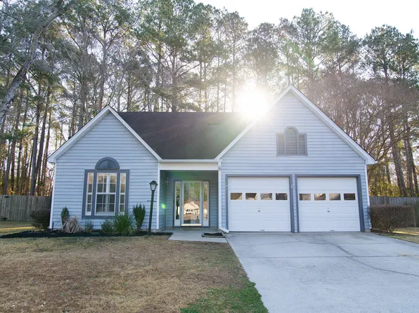 101 Challis Ct, Goose Creek, SC 29445