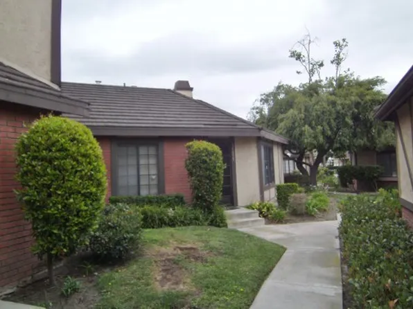 14855 Brownstone Ln, Westminster, CA 92683