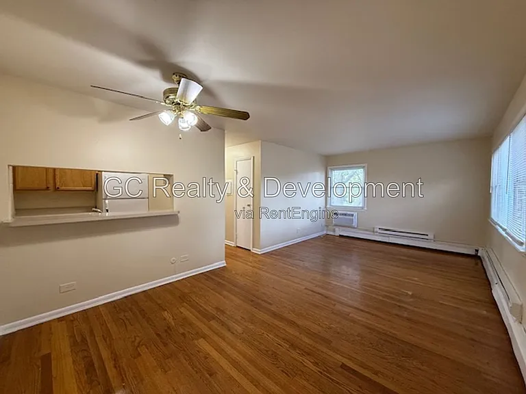 245 Uteg St #5 — Photo 3
