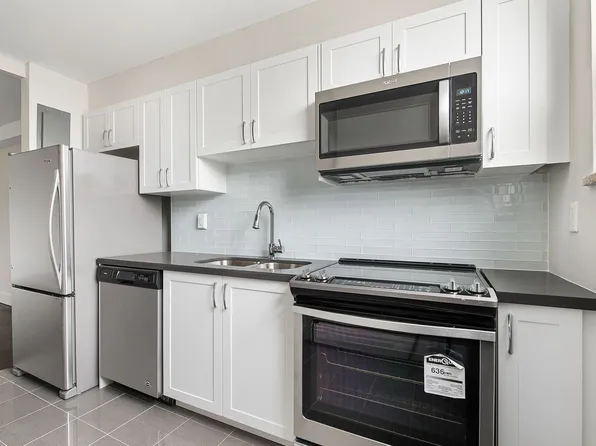 765 Steeles Avenue West