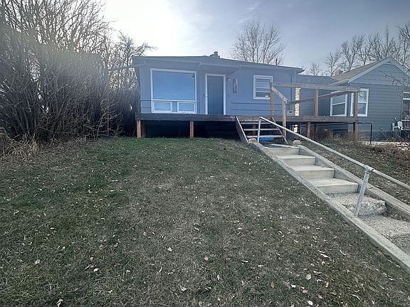 4th image of 1104 5th St