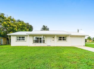 3364 Grove Rd, Palm Beach Gardens, FL 33410