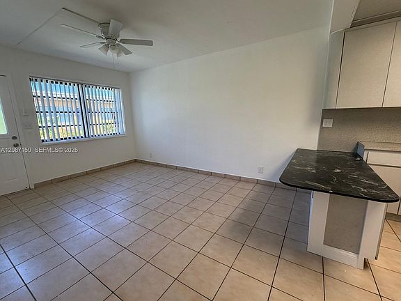 2nd image of 1845 Pembroke Rd APT 4-27
