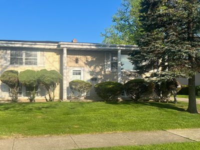 10020 4th St, Highland, IN, 46322