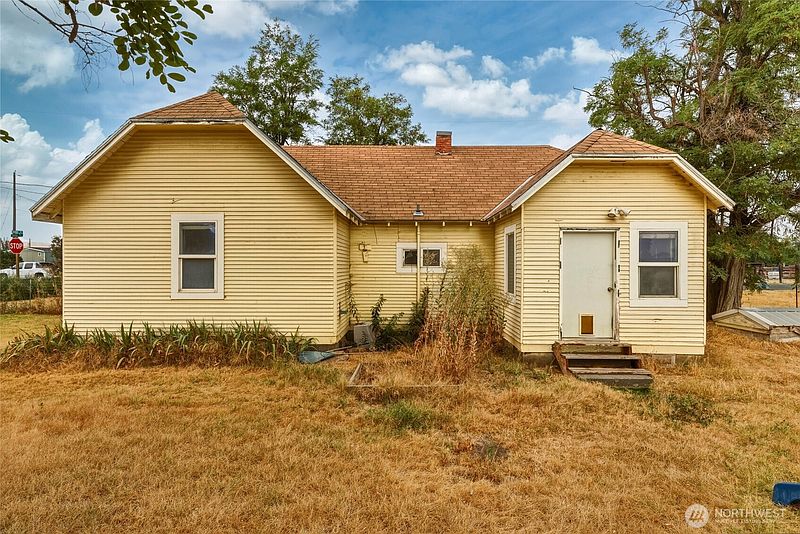 4th image of 103 Cherry Street