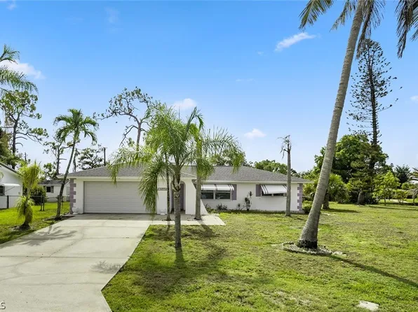 8772 Beacon St, Fort Myers, FL 33907