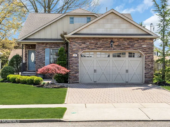 90 Saint Peters Place, Keyport, NJ 07735