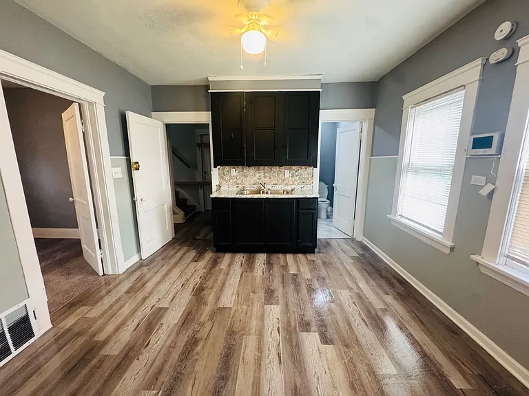 10004 Mt Auburn Ave — Photo 25