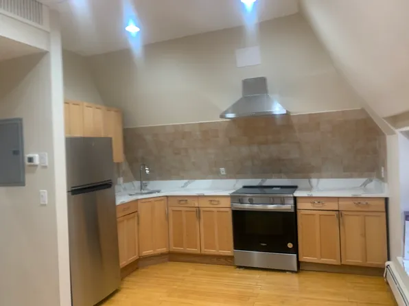 29 Forest St APT 3, Roxbury, MA 02119