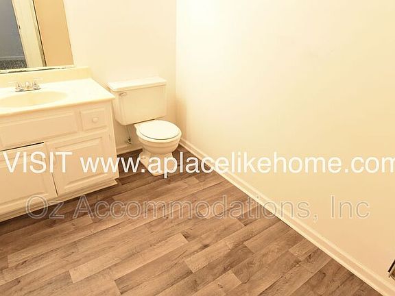 5th image of 609 S 13th St