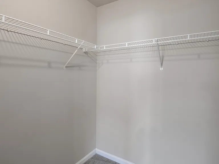 1100 Quincy Cir — Photo 7