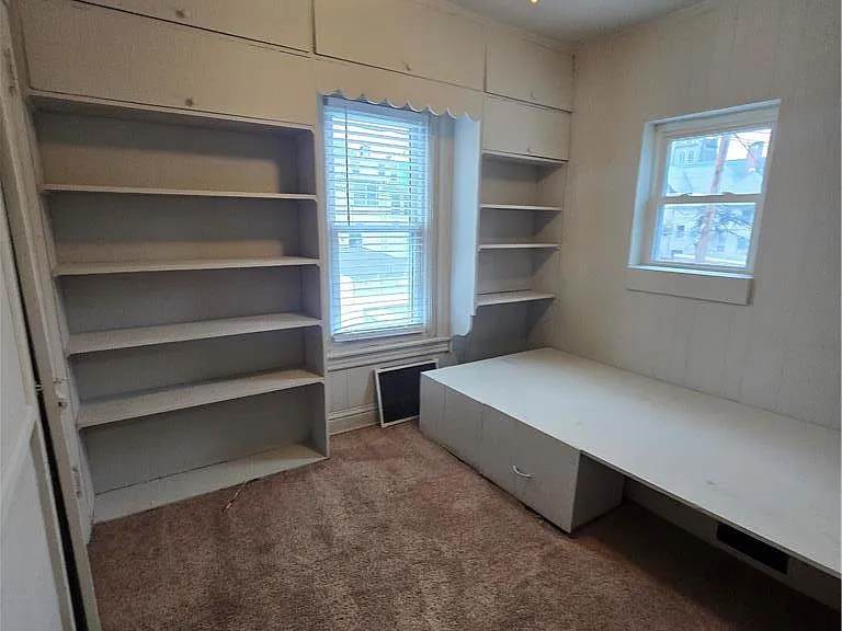 1437 Webster St — Photo 9