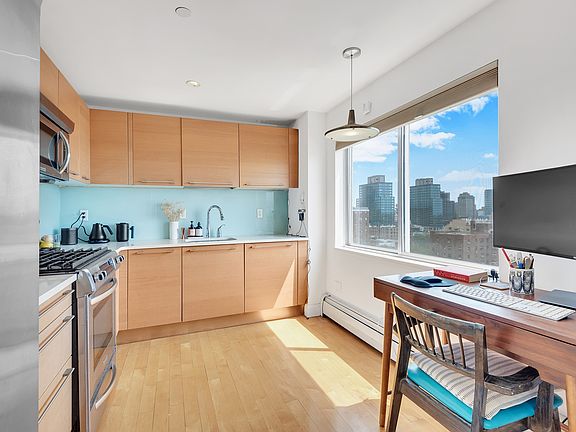 4th image of 378 Baltic St APT 11B