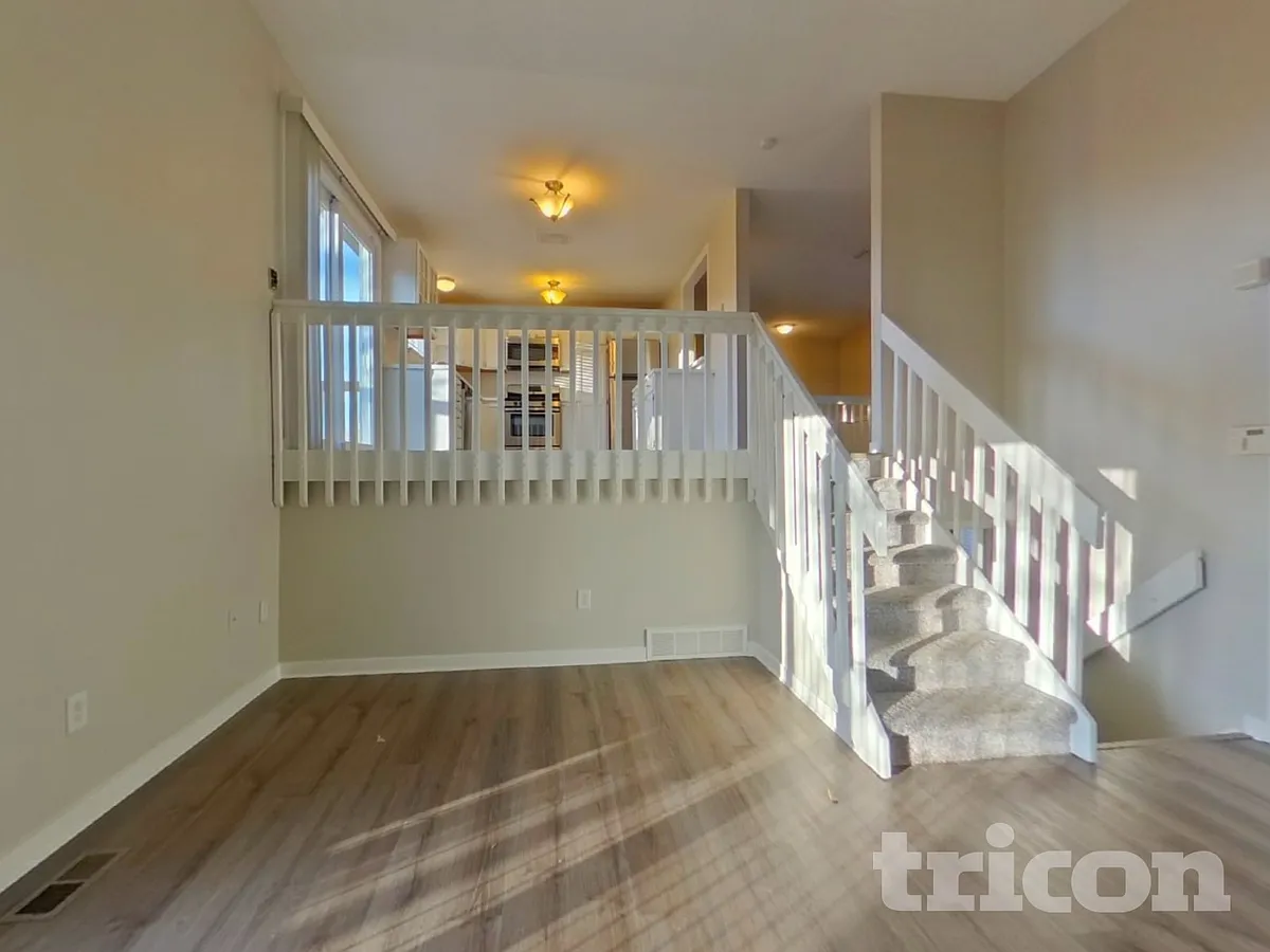 Building Photo - 3057 S Mobile Way
