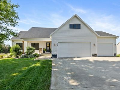 4774 4th St, Caledonia, MI, 49316