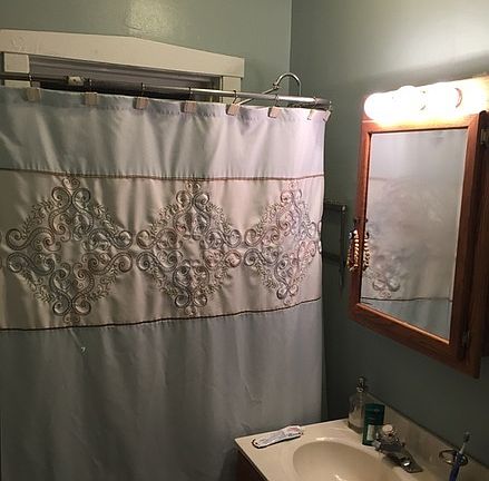 3rd image of 3849 N Lakewood Ave APT 2