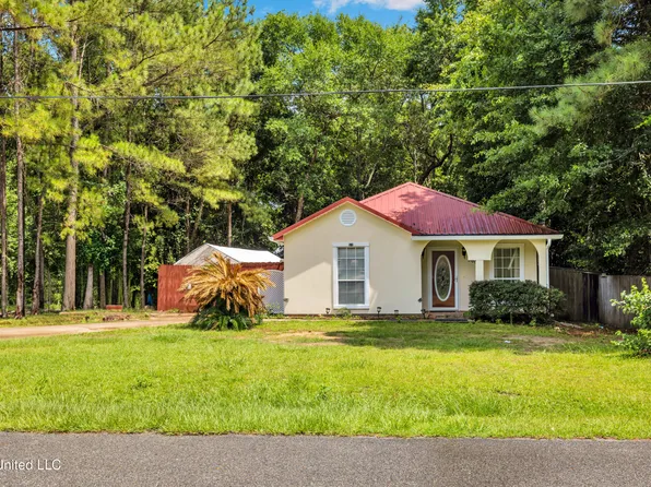 3005 Robalo Dr, Gautier, MS 39553
