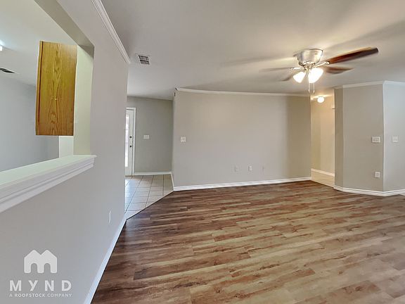 5th image of 1104 N Belmont Ave Unit A