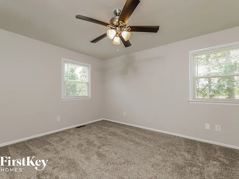 2312 Barnsley Ct — Photo 9