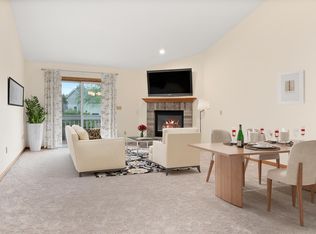 N22W26454 Shooting Star Ct #A, Pewaukee, WI 53072