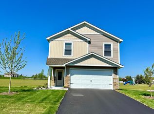 407 Tanner Dr, Waverly, MN 55390