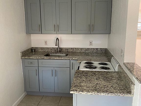 3rd image of 2133 Coolidge St APT 3