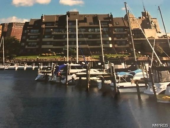 3rd image of 40 Waterfront Cir Unit 306