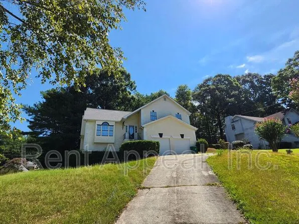 3724 Spring Garden Ln, Lithonia, GA 30038