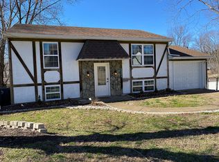 6004 Whitethorne Dr, Evansville, IN 47710