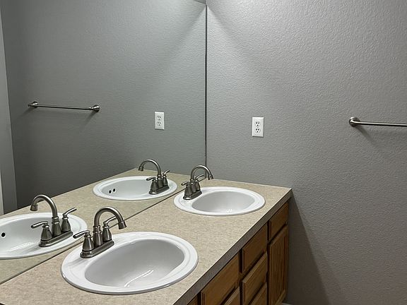 2nd image of 5225 White Willow Dr APT J200