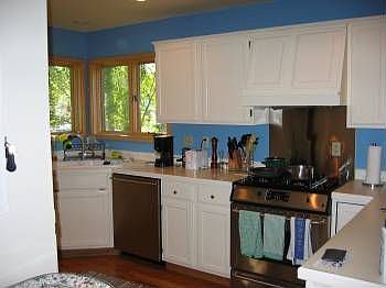 2nd image of 218 Willow Rd