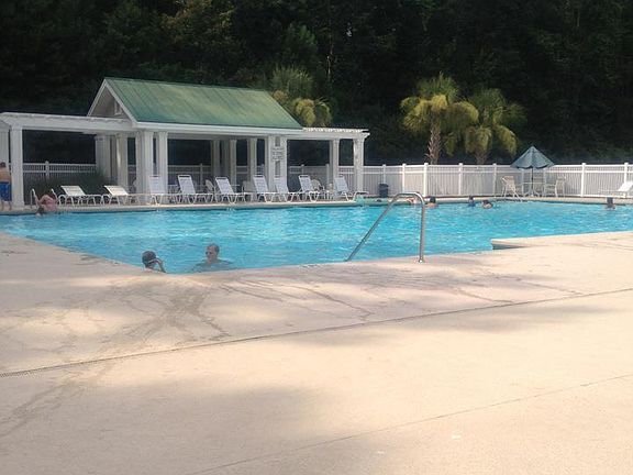 4th image of 109 Wood Side Dr