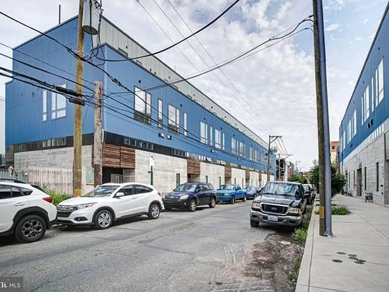 1751 N Howard St — Photo 1