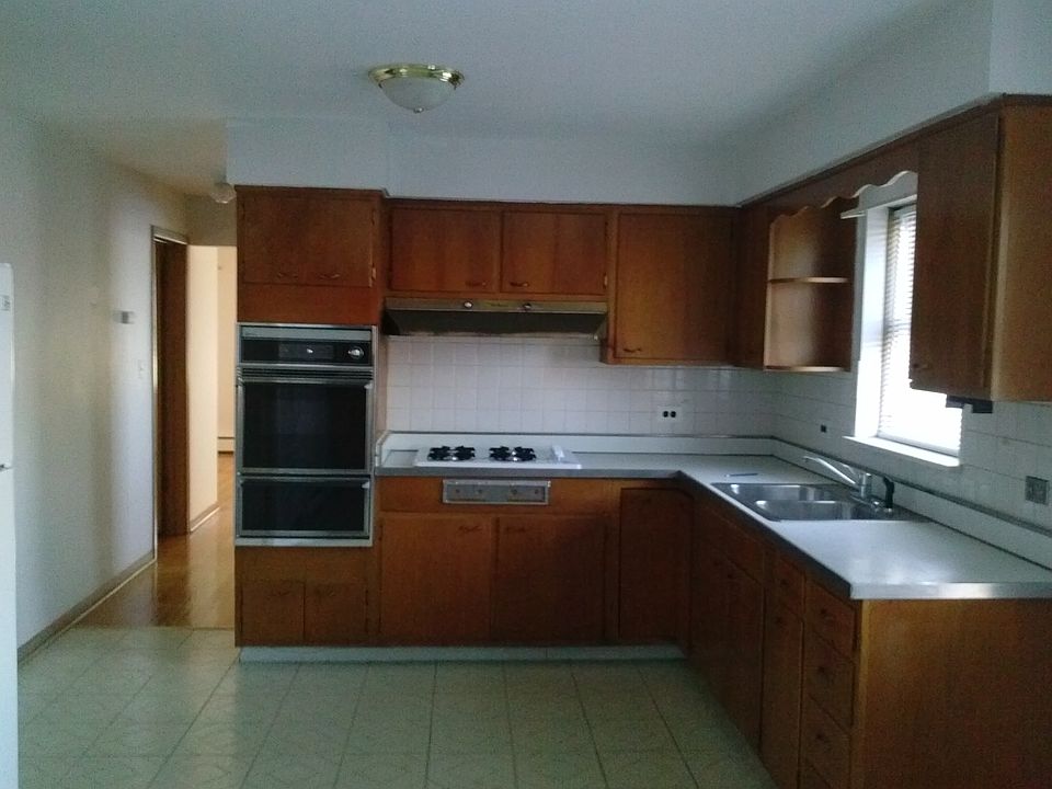 1st image of 2537 N Montclare Ave