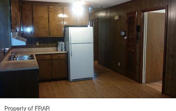 2nd image of 420 Bladen Cir
