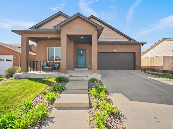 3012 Prairie Hawk Ln, Pueblo, CO 81005