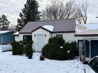 155 S 1st St, McGregor, MN 55760