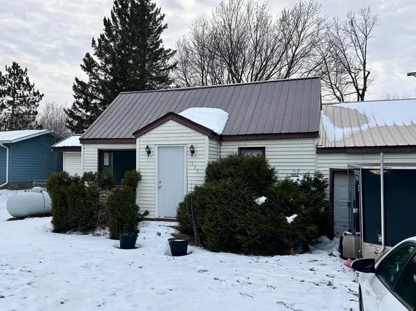155 S 1st St, McGregor, MN 55760