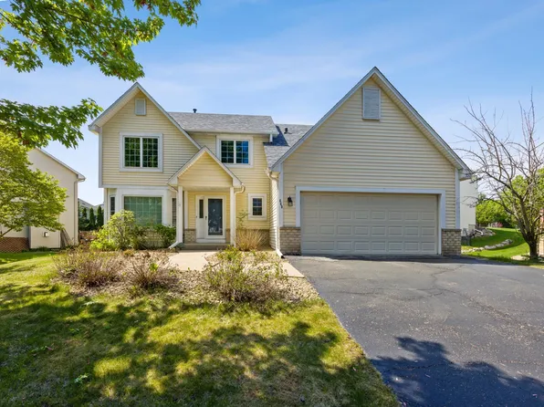 640 Falcon Ridge Rd, Woodbury, MN 55125