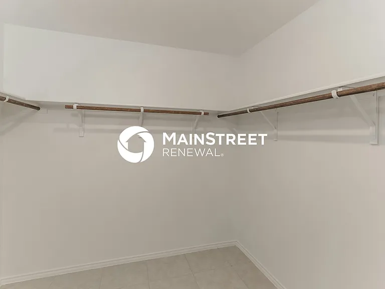 Walk In Closet