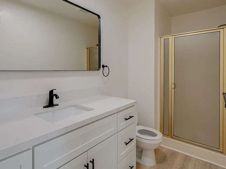 536 E Cypress Ave #301 — Photo 11