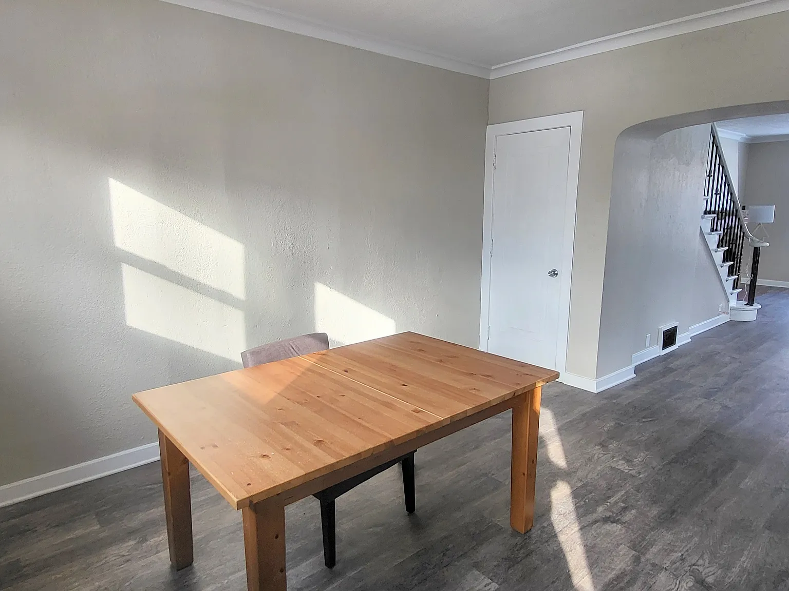 2 bed, $995 — Photo 2