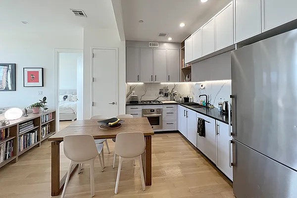 Rented by Nooklyn NYC LLC | media 14